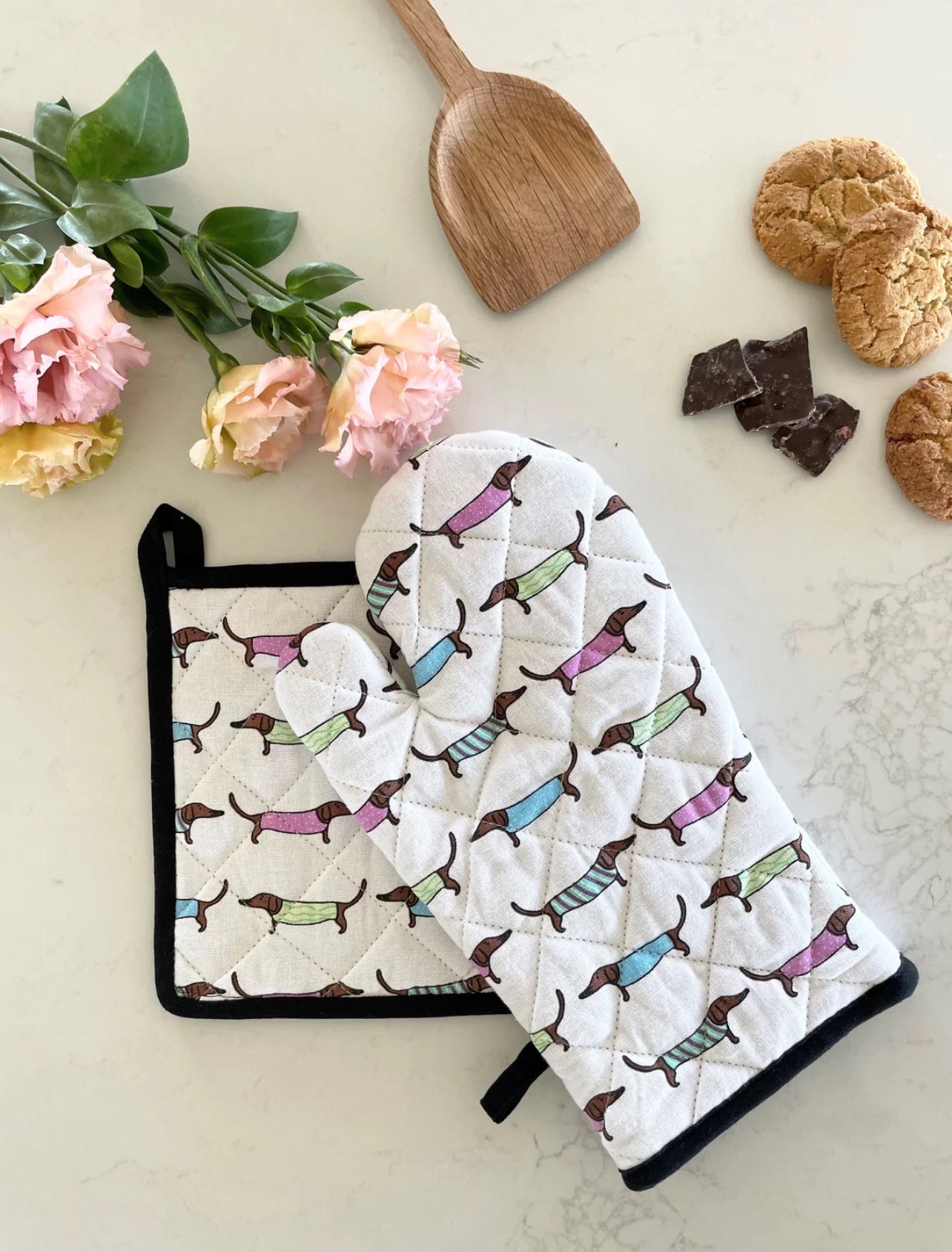 Dachshund Oven Mitt + Pot Holder Set