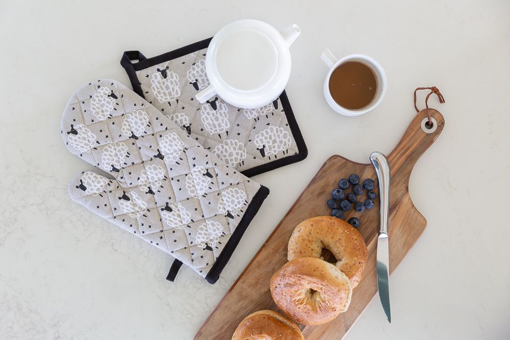 Grey Sheep Oven Mitt + Pot Holder Set