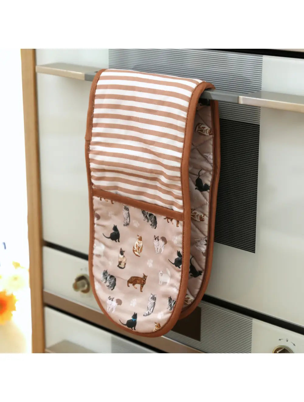 ***PRE-ORDER*** 
Cats - Double Oven Mitts