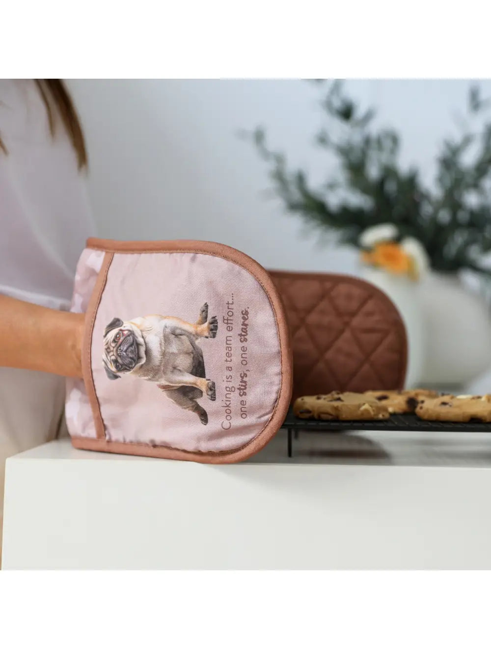 ***PRE-ORDER*** Pug - Double Oven Mitts