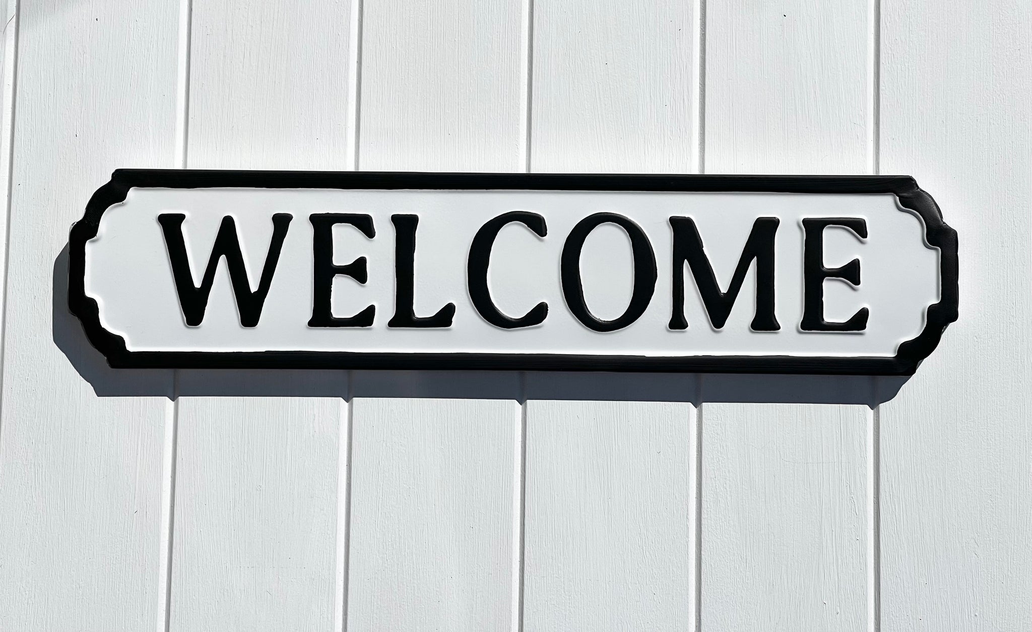 ‘Welcome’ Enamel Sign